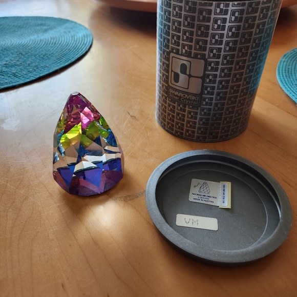 Swarovski Rio Cone Crystal - Picture 4 of 8